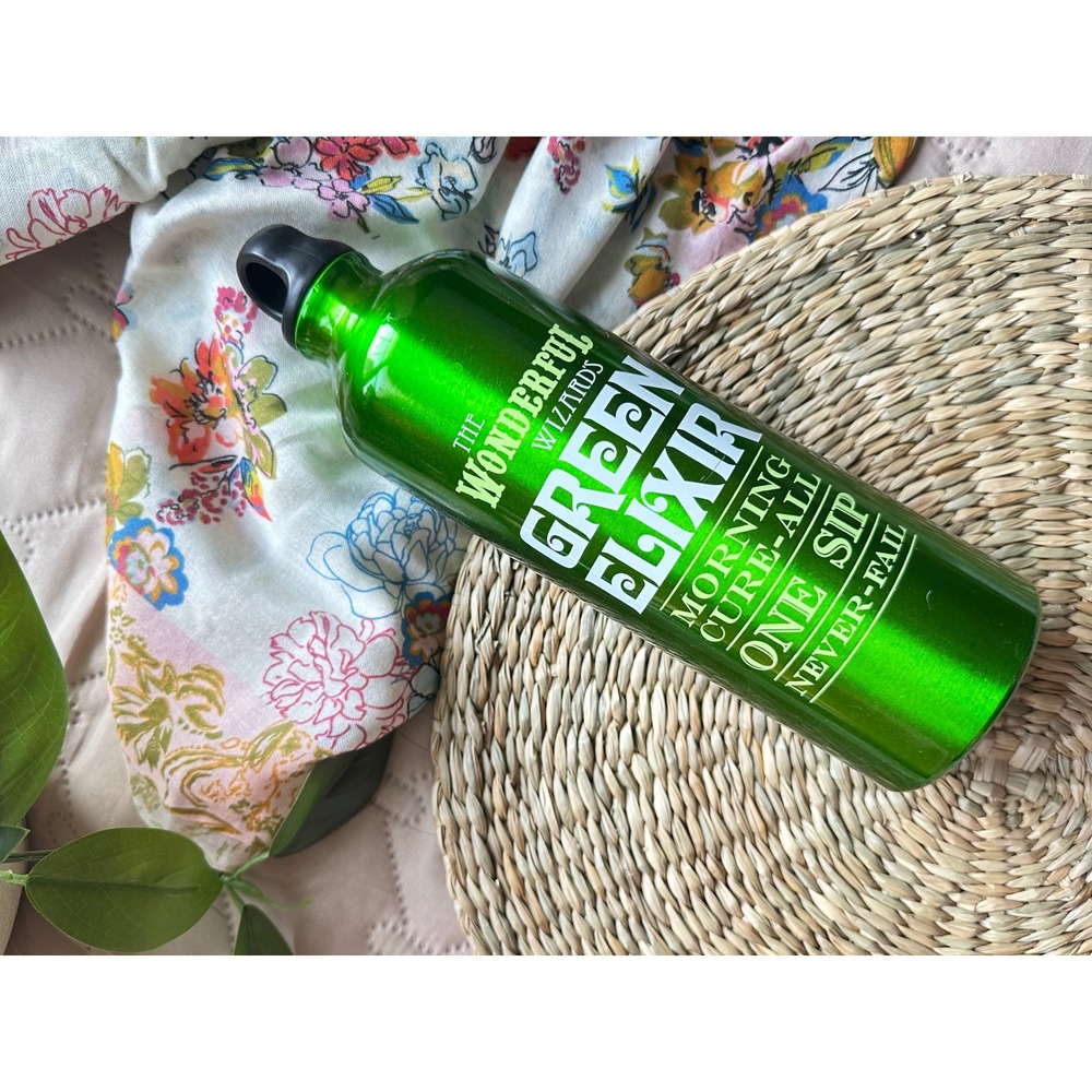Wicked The Musical Green Elixir‎ Water Bottle Metallic Emerald Broadway Souvenir
